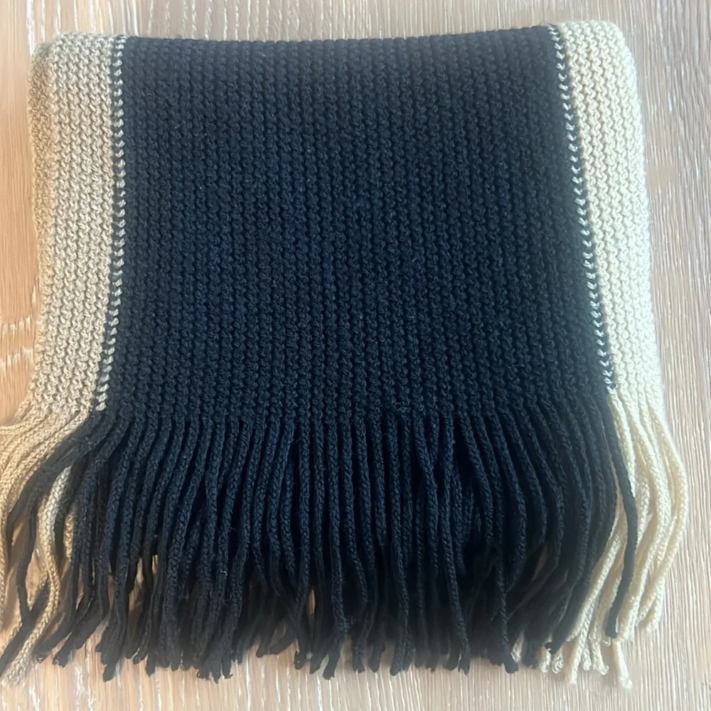 🤎💼 BANANA REPUBLIC GENDER NEUTRAL BLACK & CREAM SCARF🤎💼